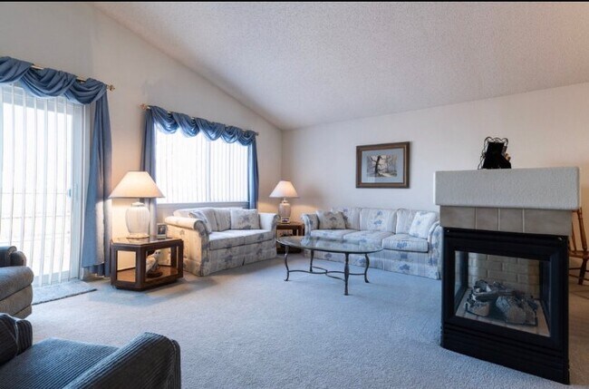 Foto del edificio - 12542 Elm Ln