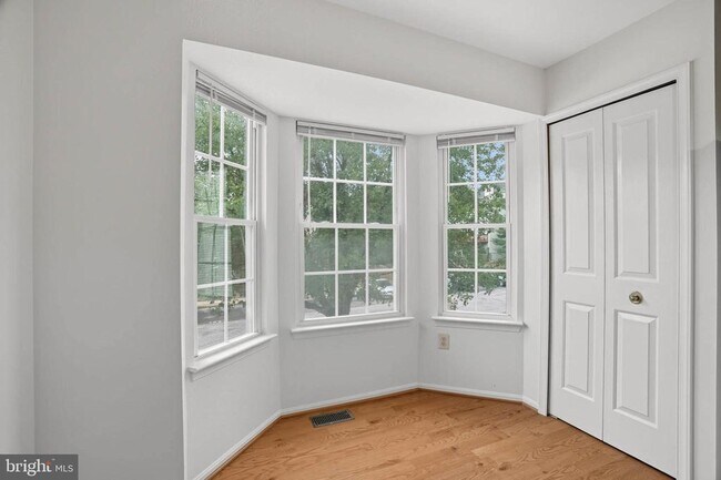 Foto del edificio - 9220 Brewington Ln