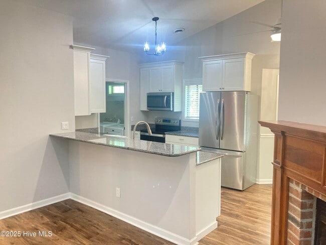 Building Photo - 8 Sand Dollar Dr