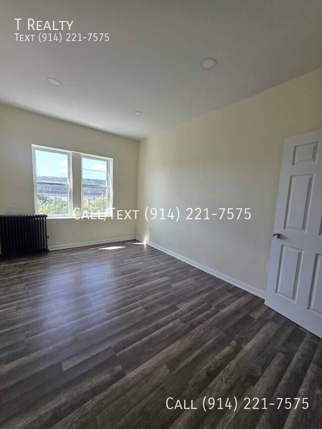 Building Photo - 369 Warburton Ave