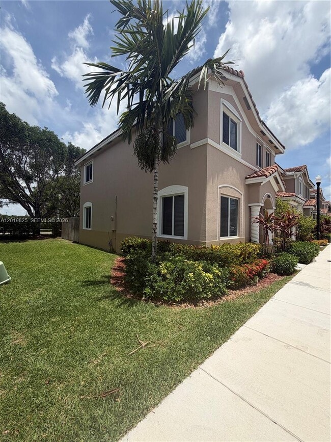 Foto del edificio - 2355 SE 10th St