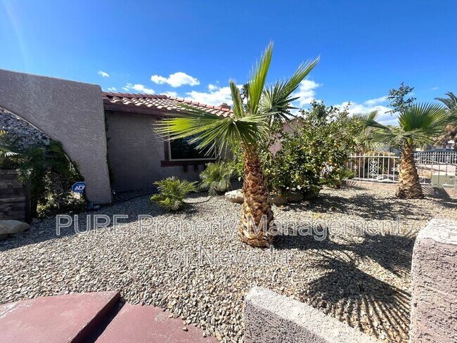 Building Photo - 5385 Ravendale Cir