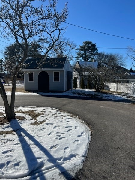 Building Photo - 75 Ridge Rd