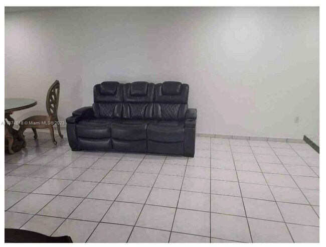 Foto del edificio - 4050 NW 135th St