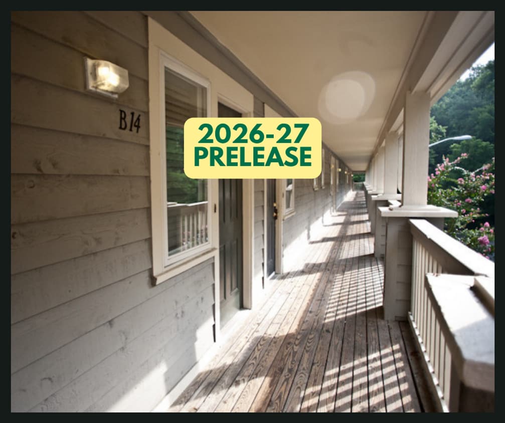 Renovated 4BR town house apartment a few b... - Renovated 4BR town house apartment a few b...