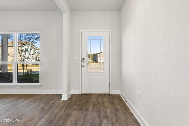 Foto del edificio - 3000 Rachel Pl