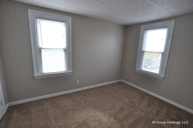 Building Photo - Charming Home in Convenient Pittsburgh Loc...