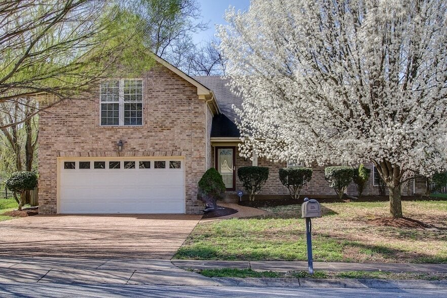 Photo - 1031 Margaret Dr