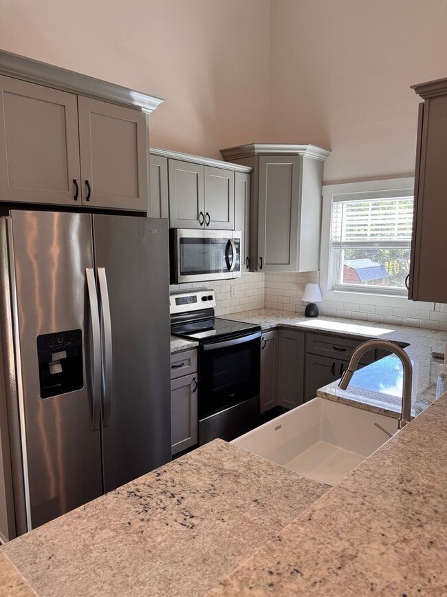 Photo - 3 Bedroom || 2 Bathroom Home in Forest