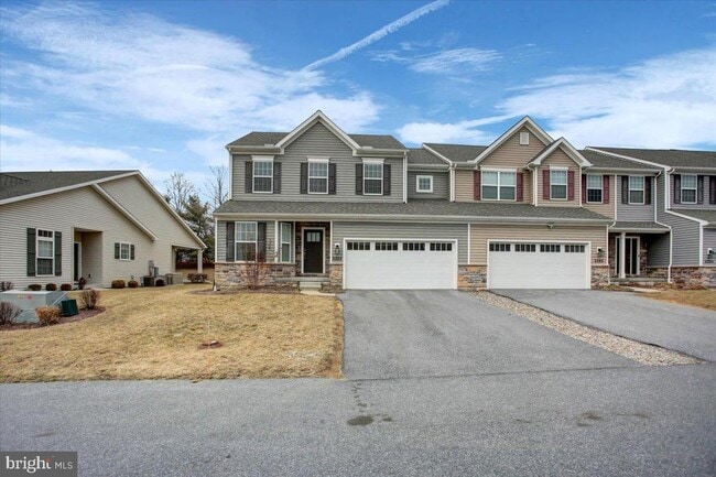 Building Photo - 5355 Mendenhall Dr.