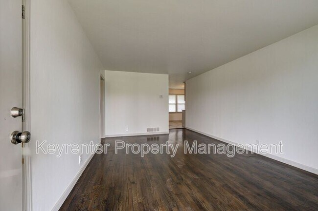 Foto del edificio - 628 E Hill St