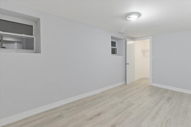Foto del edificio - 910 W Gunnison St