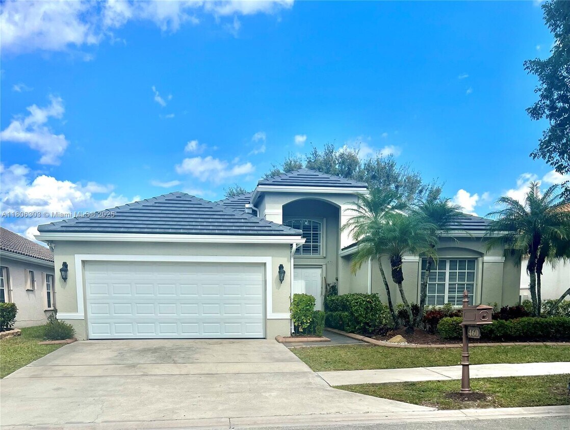 Foto principal - 460 Cameron Dr