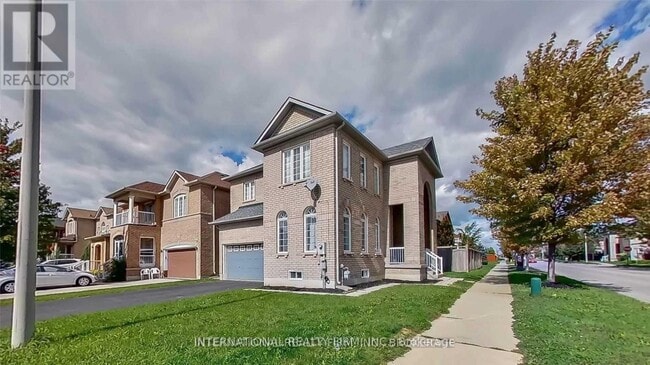 Building Photo - 2 Dolce Crescent