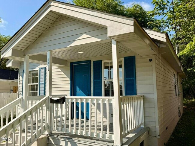 Foto del edificio - 1002 E Harnett St