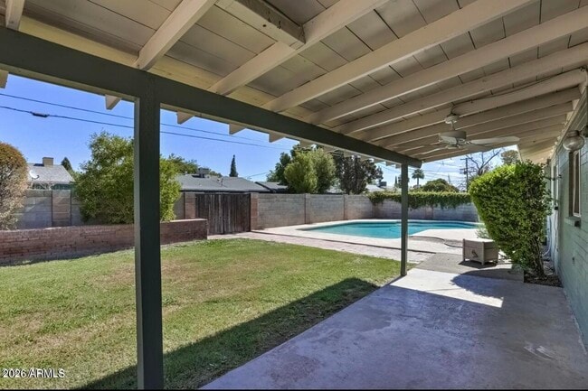 Building Photo - 40 E Fairmont Dr