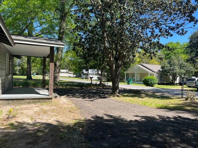 Foto del edificio - 113 Cedar St