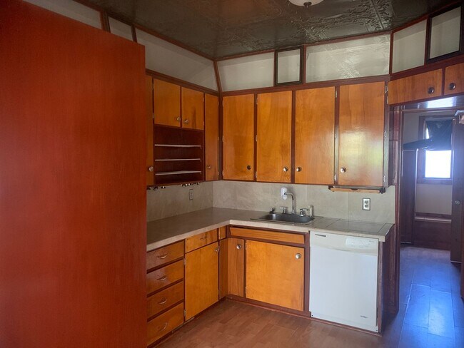 Foto del edificio - 343-343 College St