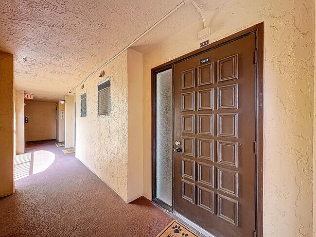 Foto del edificio - 755 Dotterel Rd