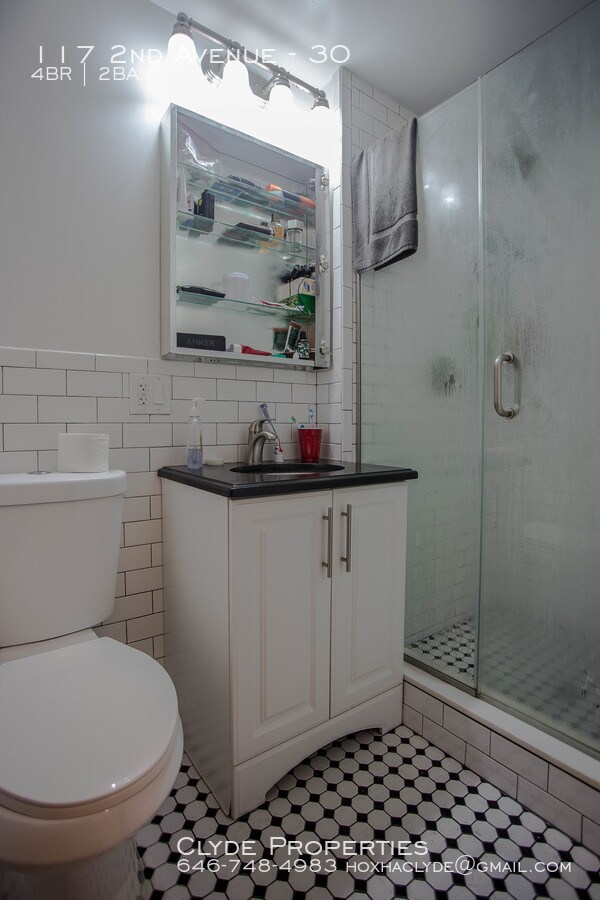 Building Photo - 117 2nd Ave