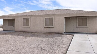 Building Photo - 15588 S Yava Rd