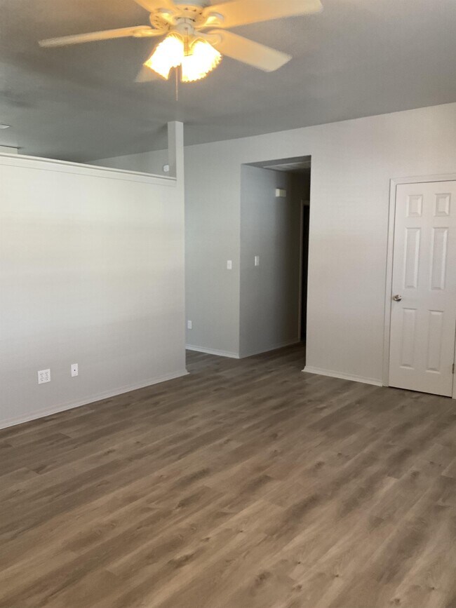 Foto del edificio - 2213 Post Oak Dr