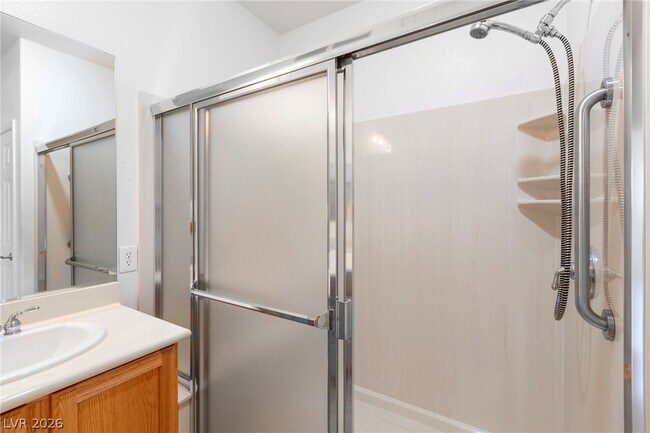 Foto del edificio - 2250 Sandstone Cliffs Dr