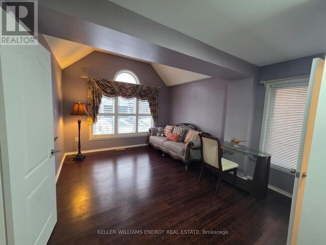 Building Photo - 12 Phillpot Ln