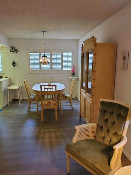 Building Photo - 1225 NW 21st St