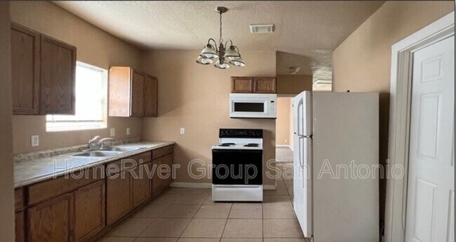 Foto del edificio - 228 Yucca St