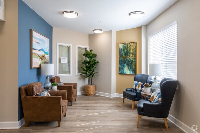 Lobby - Sable Ridge Senior Residences South