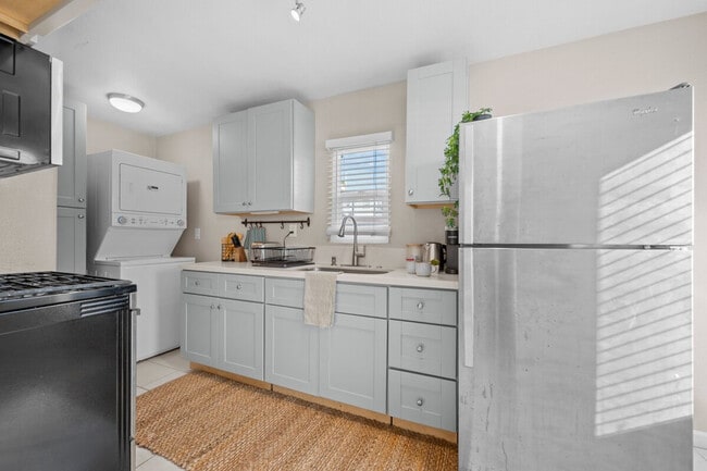 Foto del edificio - 2796 K St