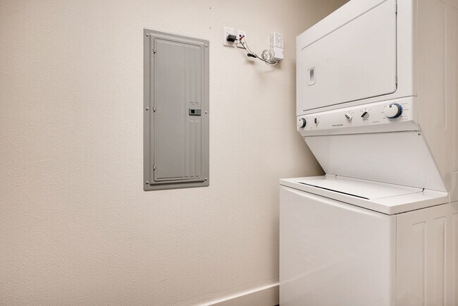 Foto del edificio - 928 Travis Ave