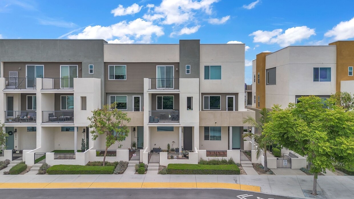 Photo - 5086 Long Beach Blvd (Long Beach, CA)