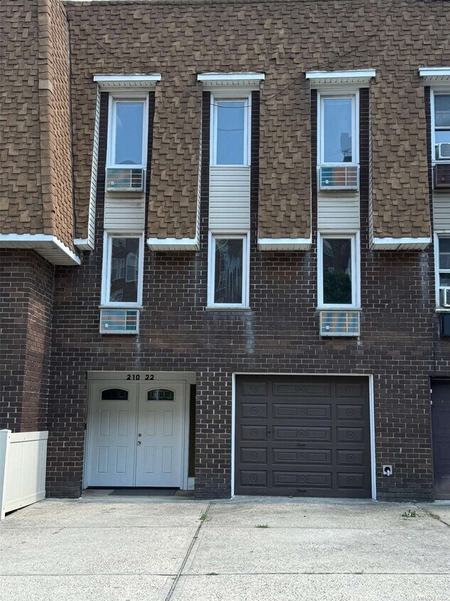 Primary Photo - 210-22-210-23 23rd Ave