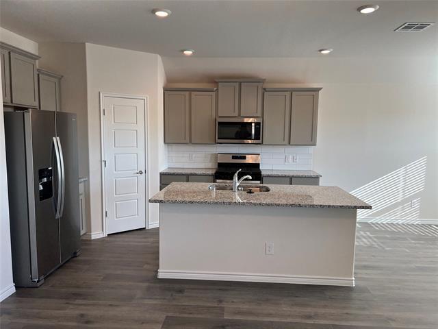 Building Photo - 807 Cinnabar Wy