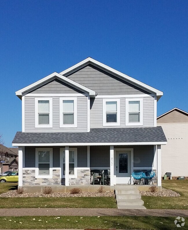 Building Photo - 1800 Greenwood Valley Dr