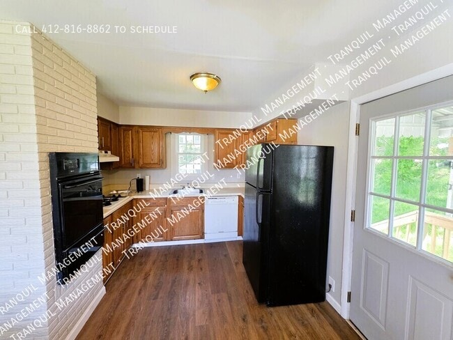 Building Photo - 3018 Stafford St