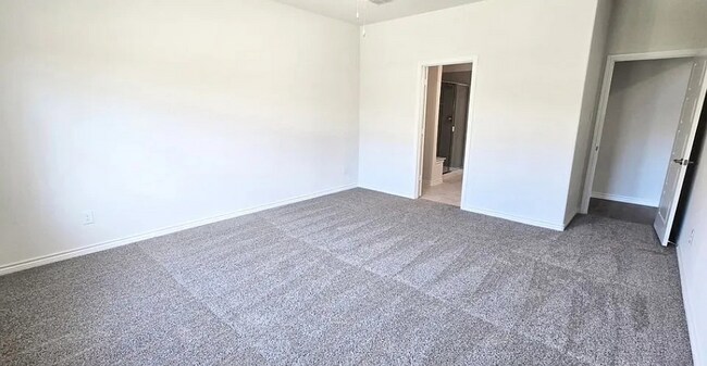 Foto del edificio - 1312 McCasland Dr