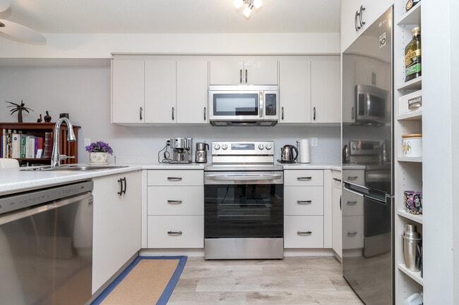 Building Photo - 3215 Cowichan Lake Rd