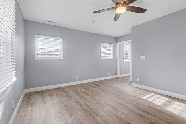 Foto del edificio - 1617 10th Ave