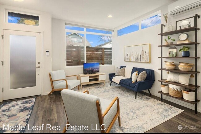 Building Photo - 3 br, 2 bath House - 6913 Carleton Ave S, ...