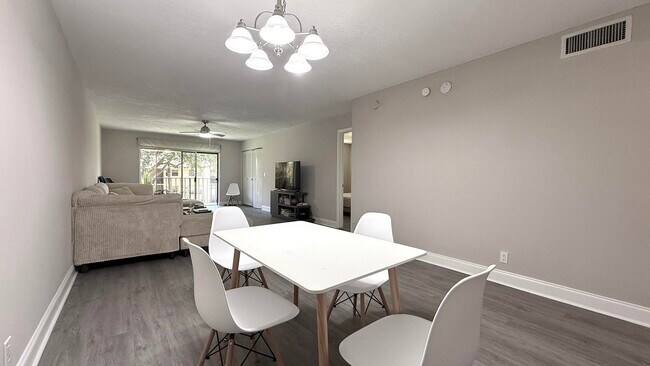 Foto del edificio - 2925 SW 22nd Ave