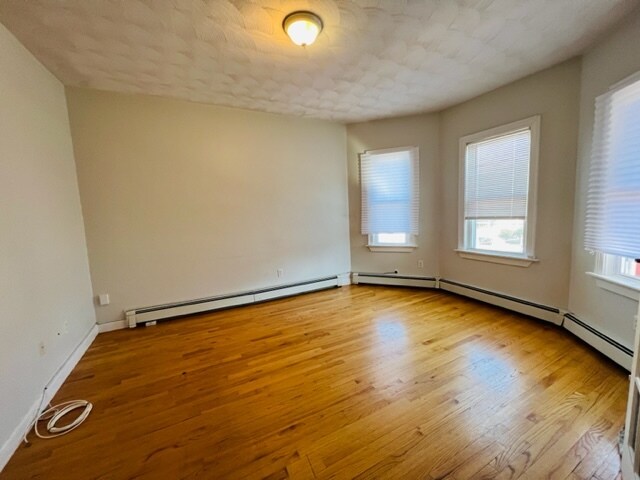 Foto del edificio - 40 Litchfield St