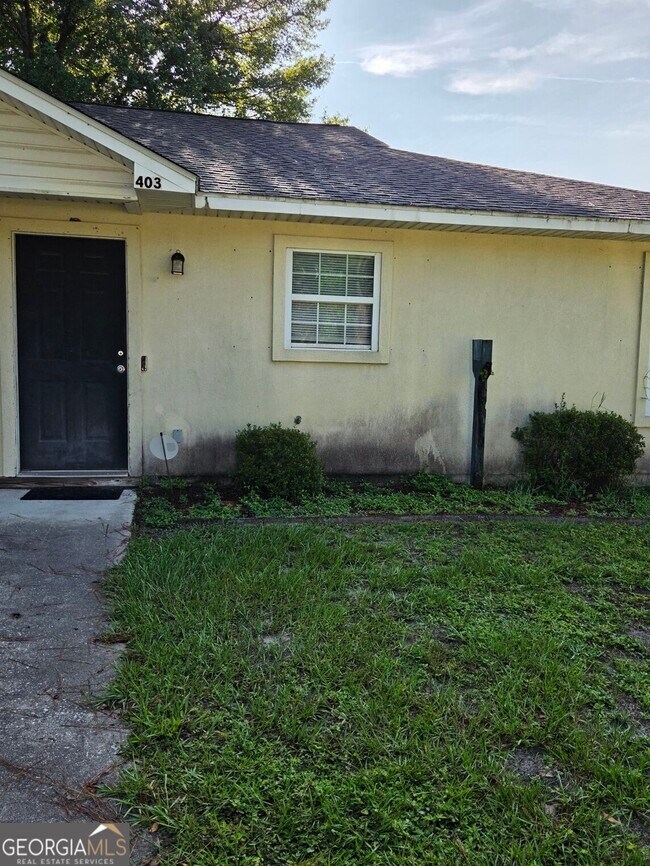 Building Photo - 403 S Ashley St