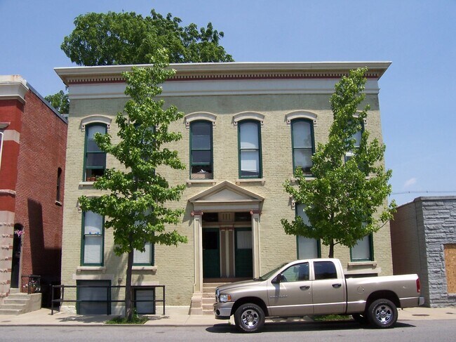 Building Photo - 612 Columbia St