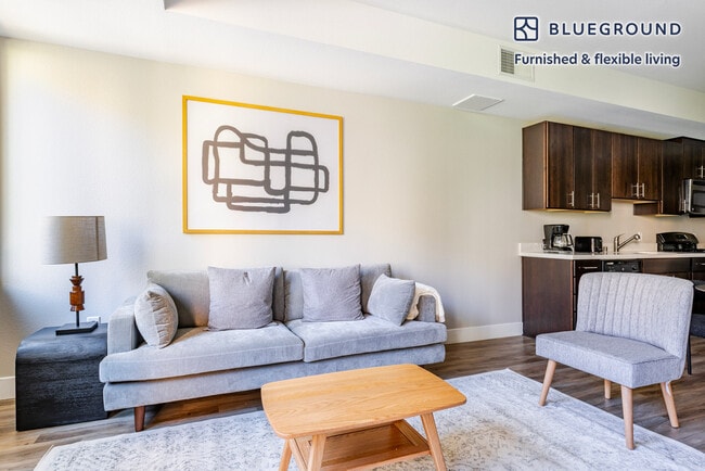 Building Photo - 555 San Antonio Rd