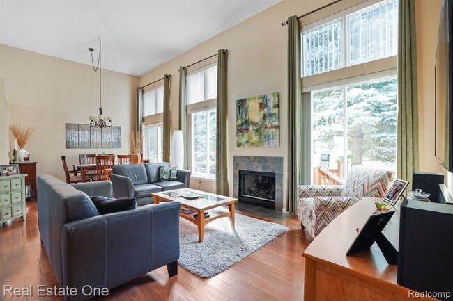 Foto del edificio - 3141 Bridlewood Dr