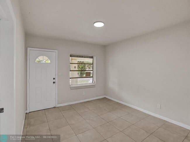 Foto del edificio - 535 NW 91st St