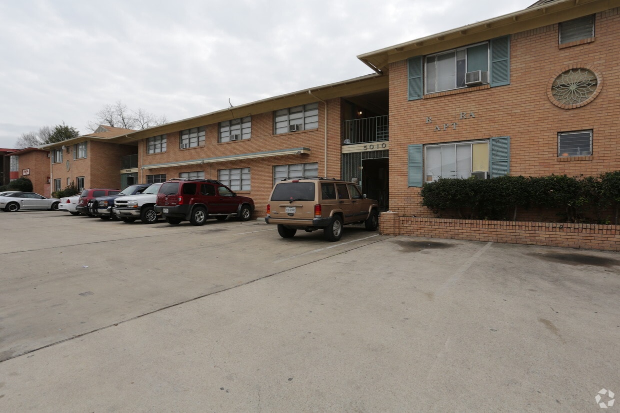 Riviera Apartments Apartments in Dallas, TX